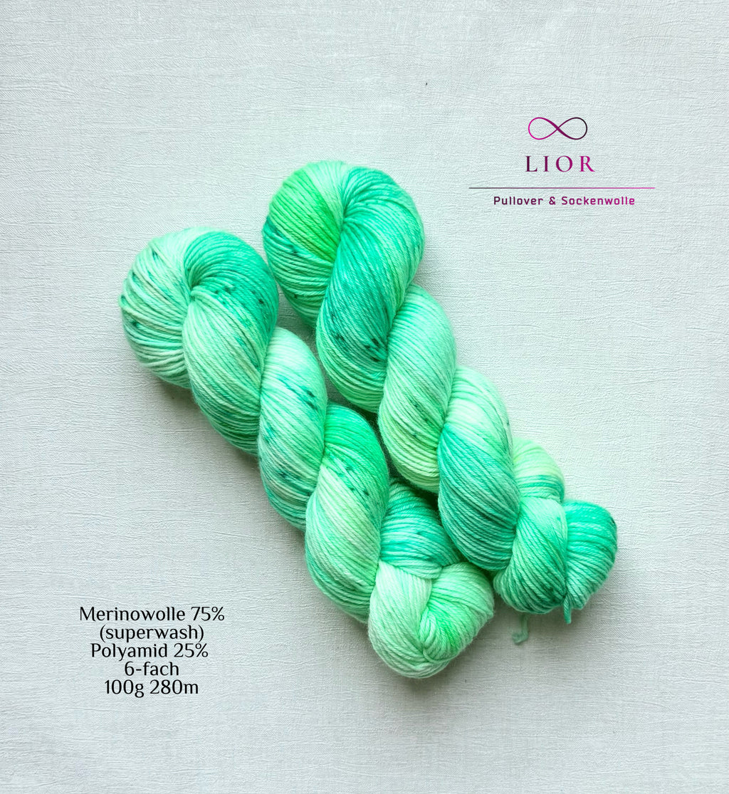 Handgefärbte Wolle, 100g, Sockenwolle, Merinowolle, 6-fach. hand-dyed sock yarn