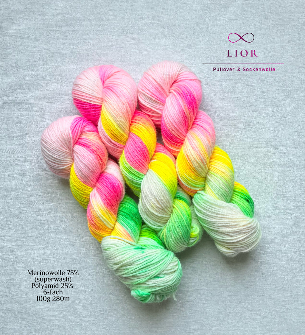 Handgefärbte Wolle, 100g, Sockenwolle, Merinowolle, 6-fach. hand-dyed sock yarn