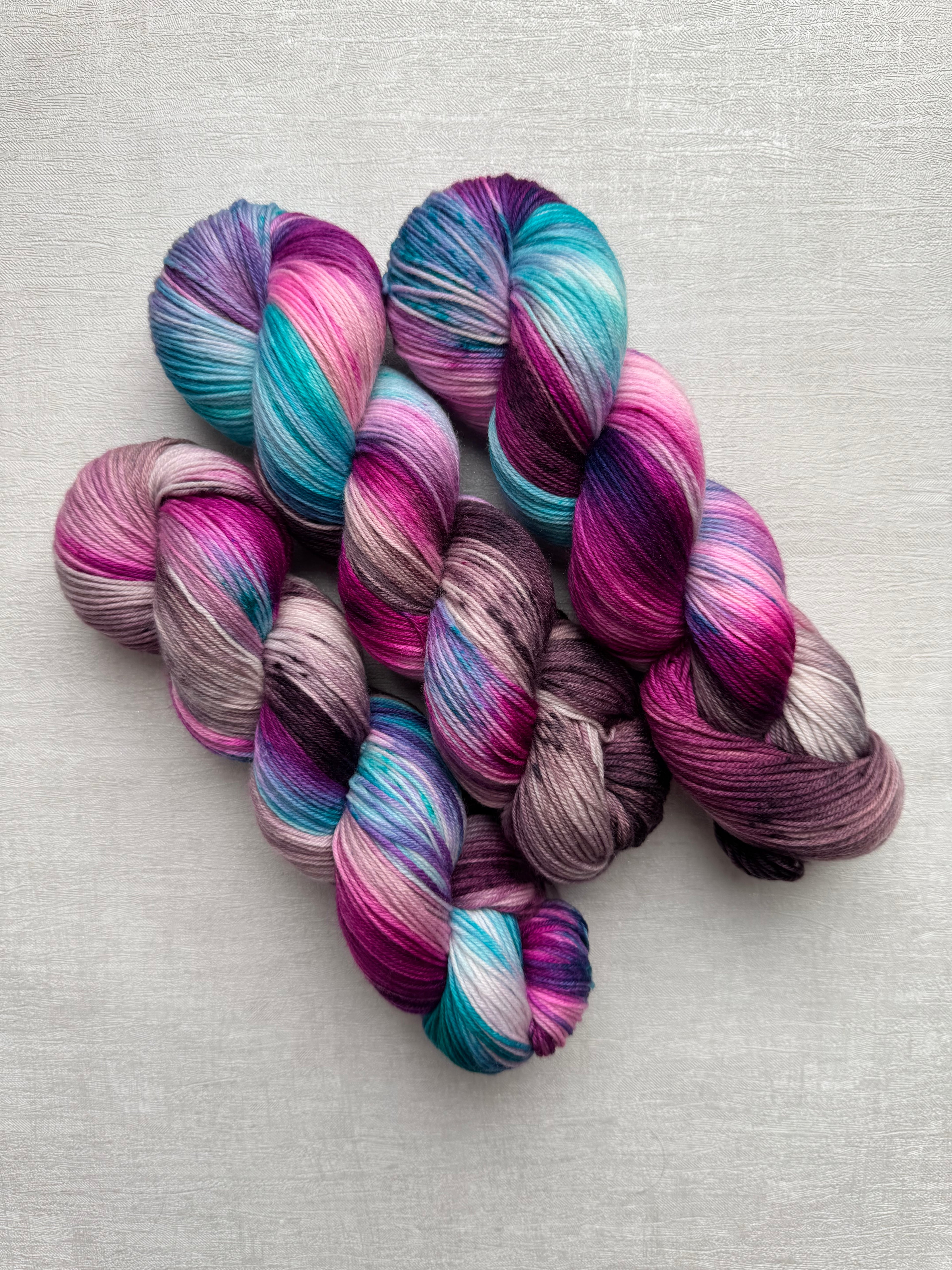 LIOR Merinowolle handgefärbt