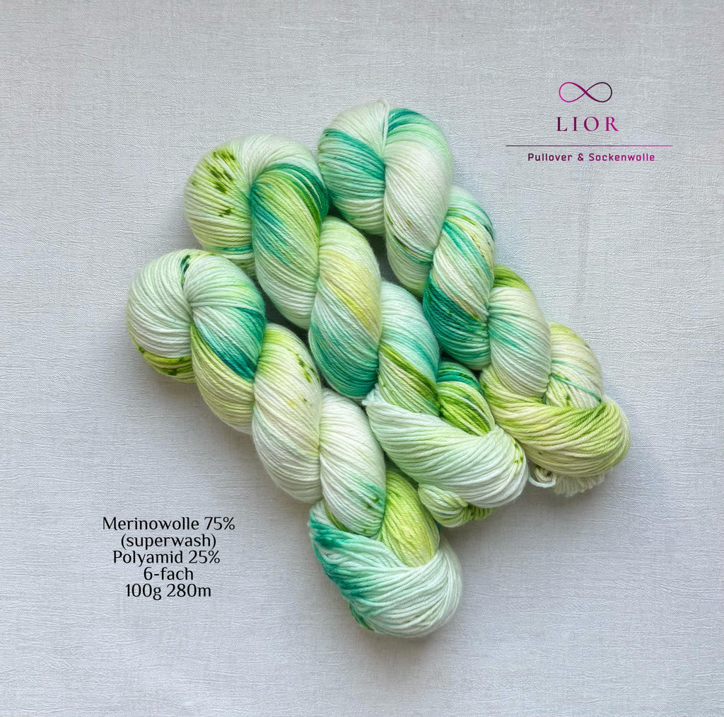 Handgefärbte Merino Sockenwolle 100g, 6-fach | Hand Dyed Merino Sock Yarn | Fingering Weight Yarn